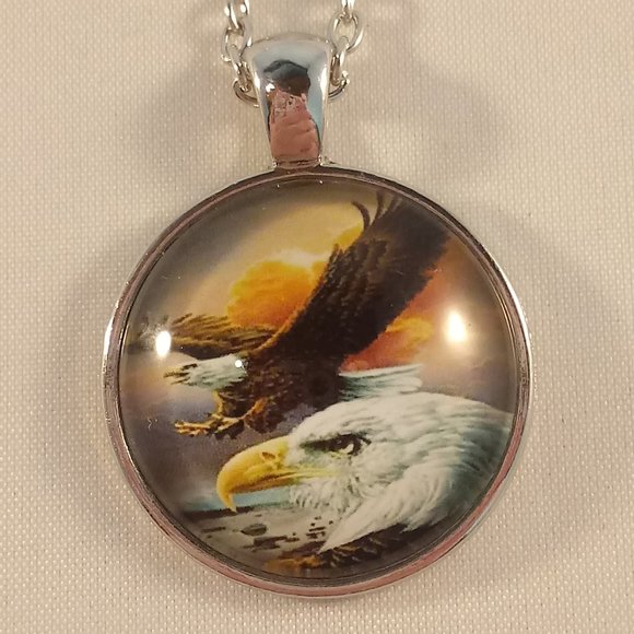 Mens Silver Bald Eagles Cabochon Pendant Necklace Party Gift - Picture 1 of 2